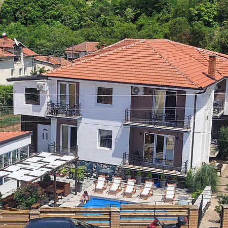 Villa Pegasus Pestani Охрид Экстерьер фото